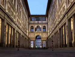 Florence Wonders Walking Tour with Accademia Gallery & Uffizi Gallery Guided Visits